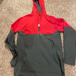 Under Armour Pull Over